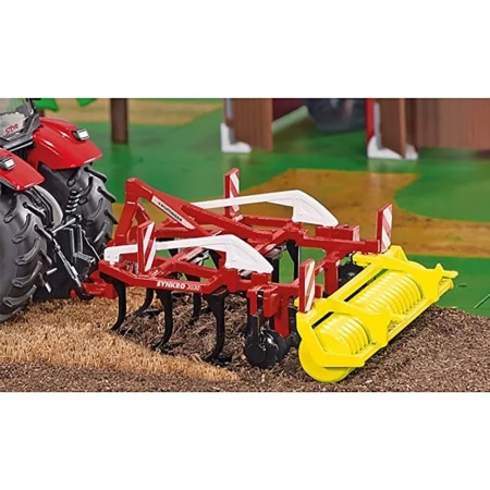 Cultivator Pöttinger Synkro